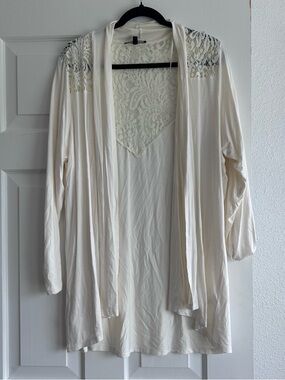 Cable & Gauge Cream Lace-Back Open Cardigan
